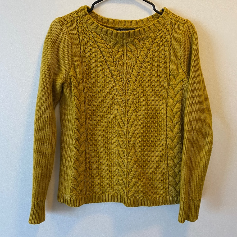 Cable knit mustard Banana Republic sweater